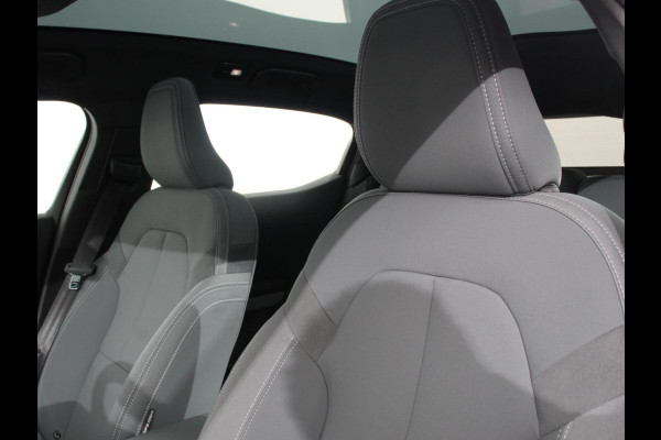 Polestar 2 Long Range Dual Motor 408pk Launch Edition 78kWh Navigatie Verwarmde stoelen Led Cruise Control Lichtmetalen velgen Climate control Camera