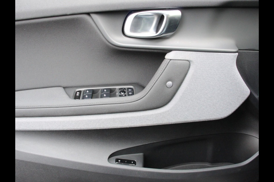 Polestar 2 Long Range Dual Motor 408pk Launch Edition 78kWh Navigatie Verwarmde stoelen Led Cruise Control Lichtmetalen velgen Climate control Camera