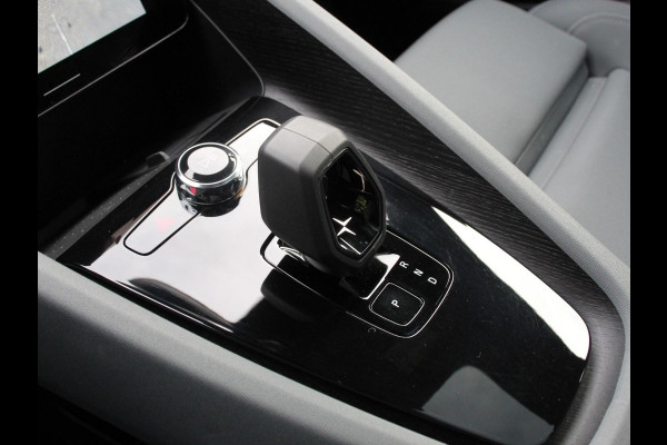 Polestar 2 Long Range Dual Motor 408pk Launch Edition 78kWh Navigatie Verwarmde stoelen Led Cruise Control Lichtmetalen velgen Climate control Camera