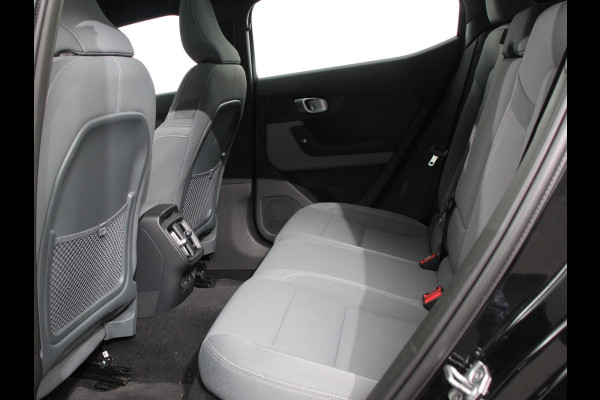 Polestar 2 Long Range Dual Motor 408pk Launch Edition 78kWh Navigatie Verwarmde stoelen Led Cruise Control Lichtmetalen velgen Climate control Camera