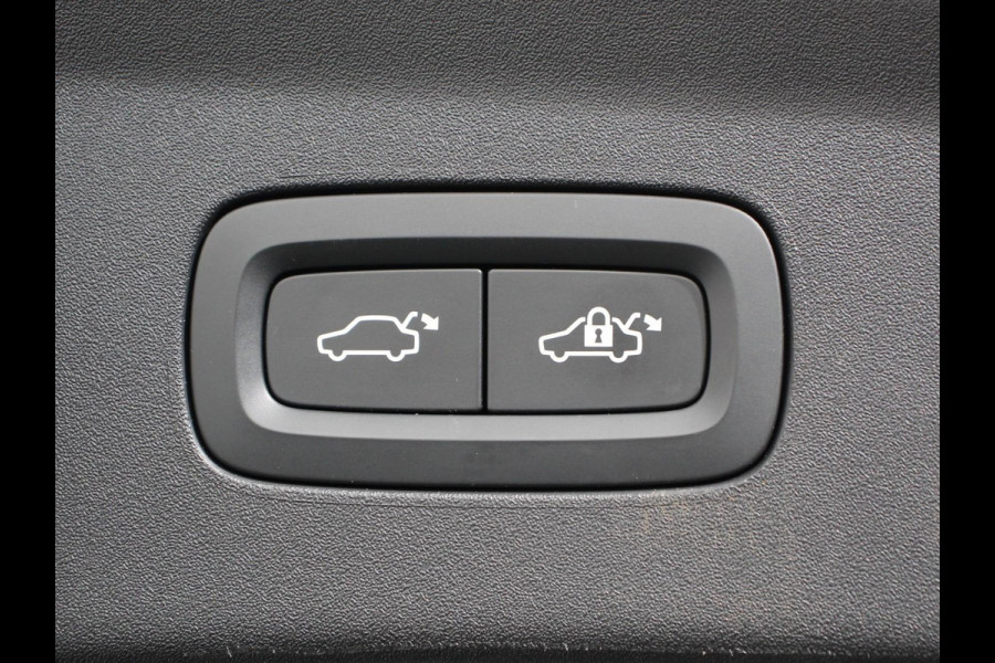 Polestar 2 Long Range Dual Motor 408pk Launch Edition 78kWh Navigatie Verwarmde stoelen Led Cruise Control Lichtmetalen velgen Climate control Camera