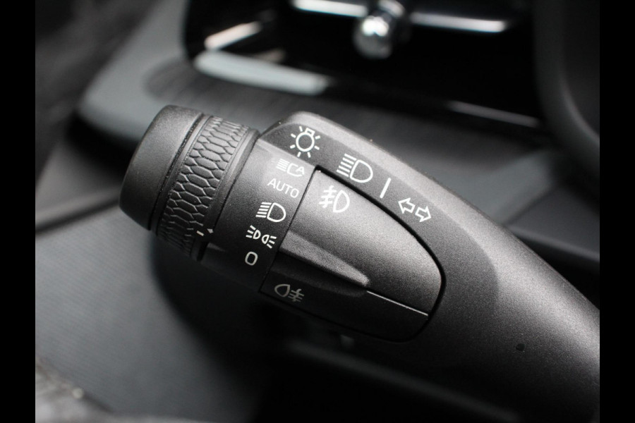 Polestar 2 Long Range Dual Motor 408pk Launch Edition 78kWh Navigatie Verwarmde stoelen Led Cruise Control Lichtmetalen velgen Climate control Camera