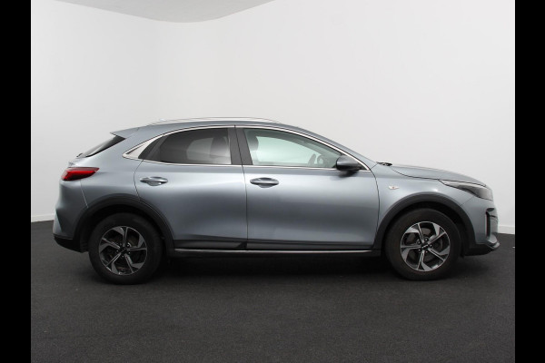 Kia Xceed 1.0 T-GDi 120pk ComfortLine Camera Navigatie Apple Carplay/Android Auto Climate Control Cruise control Lichtmetalen velgen