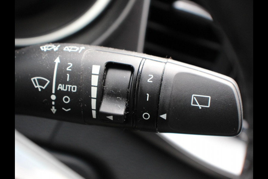 Kia Xceed 1.0 T-GDi 120pk ComfortLine Camera Navigatie Apple Carplay/Android Auto Climate Control Cruise control Lichtmetalen velgen
