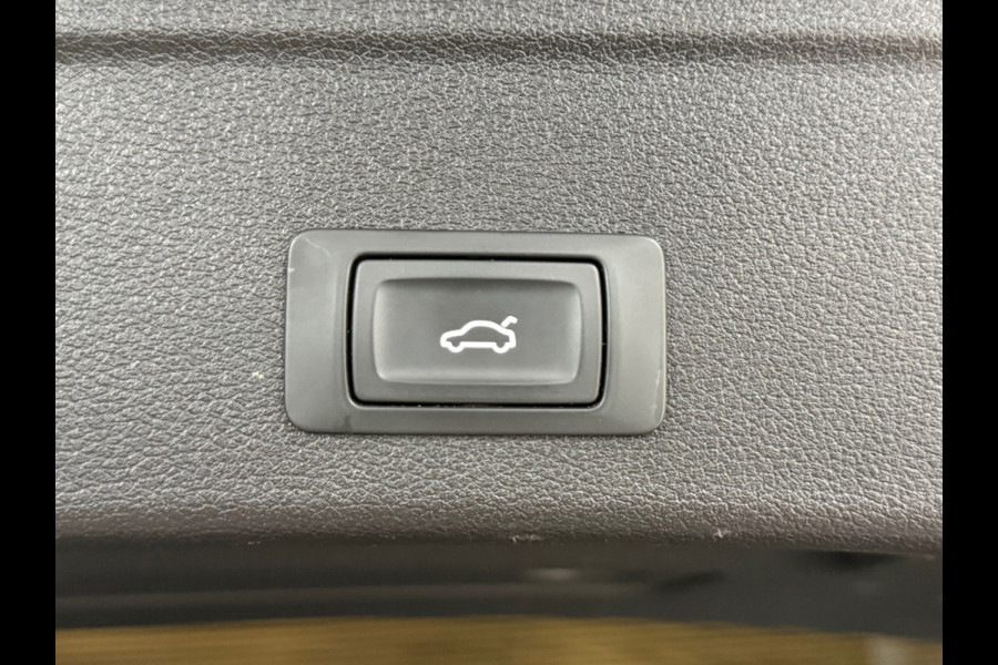 Audi A4 Avant 40 TFSI Sport Edition | 190 pk | Audi Connect | LED | Navi | Cruise | 3-zone airco | Trekhaak voorbereiding | NAP|