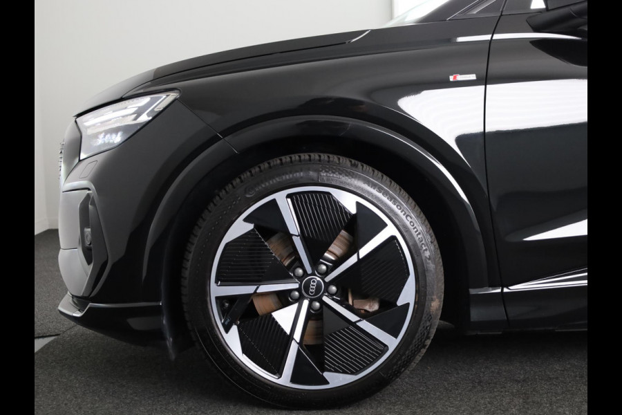 Audi Q4 e-tron 50 quattro S edition 77 kWh Lederen bekleding | 21 inch lichtmetalen velgen | Parkeercamera | Navigatie