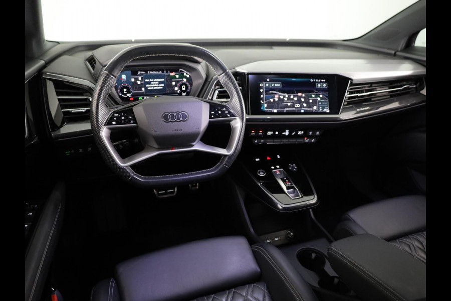 Audi Q4 e-tron 50 quattro S edition 77 kWh Lederen bekleding | 21 inch lichtmetalen velgen | Parkeercamera | Navigatie