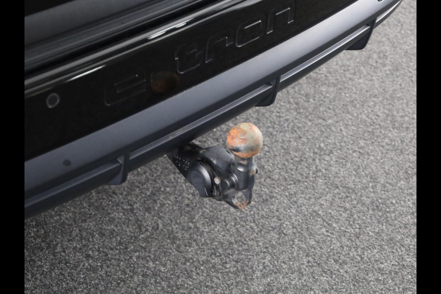 Audi Q4 e-tron 50 quattro S edition 77 kWh Lederen bekleding | 21 inch lichtmetalen velgen | Parkeercamera | Navigatie