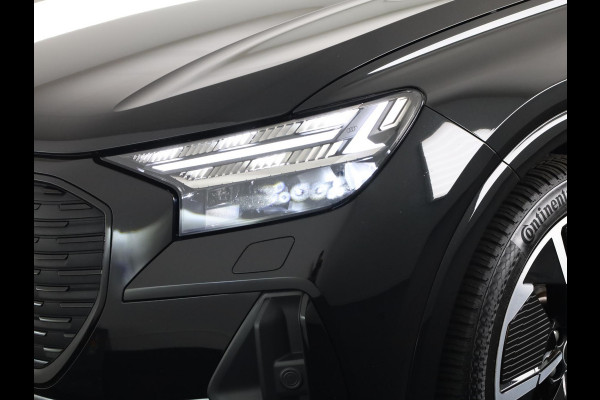 Audi Q4 e-tron 50 quattro S edition 77 kWh Lederen bekleding | 21 inch lichtmetalen velgen | Parkeercamera | Navigatie
