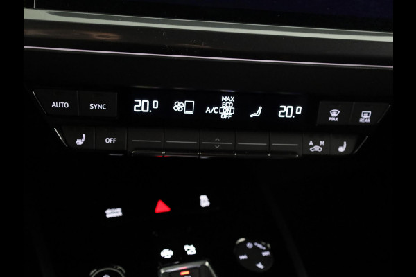 Audi Q4 e-tron 50 quattro S edition 77 kWh Lederen bekleding | 21 inch lichtmetalen velgen | Parkeercamera | Navigatie