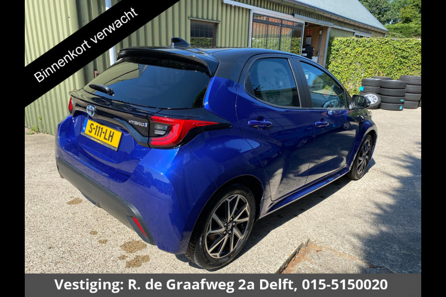 Toyota Yaris 1.5 Hybrid Dynamic Bi-Tone | Apple Carplay & AndroidAUTO | Camera | Lichtmetalen velgen | Privacy Glass |