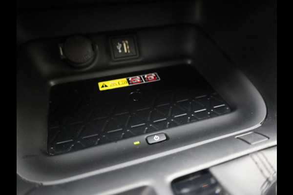 Toyota RAV4 2.5 Hybrid | Trekhaak | Bearlock | Navi | Apple Carplay / Android | Elek. Klep | Prijs Rijklaar !!