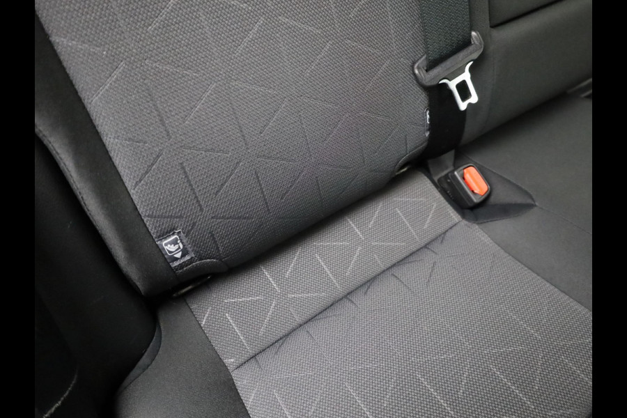 Toyota RAV4 2.5 Hybrid | Trekhaak | Bearlock | Navi | Apple Carplay / Android | Elek. Klep | Prijs Rijklaar !!