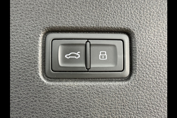 Audi Q5 Sportback 50 TFSI e S-line edition | Luchtvering | District Green | Ambient | Matrix-LED / OLED | Business-Pack | CarPlay