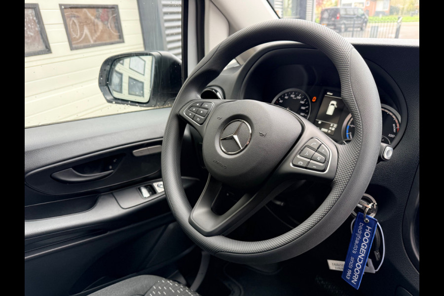 Mercedes-Benz eVito 112 66 kWh SoH 97,6 % AC + DC Snelladen L2 Lang - LM - Camera - 3 Zits - Betimmerd