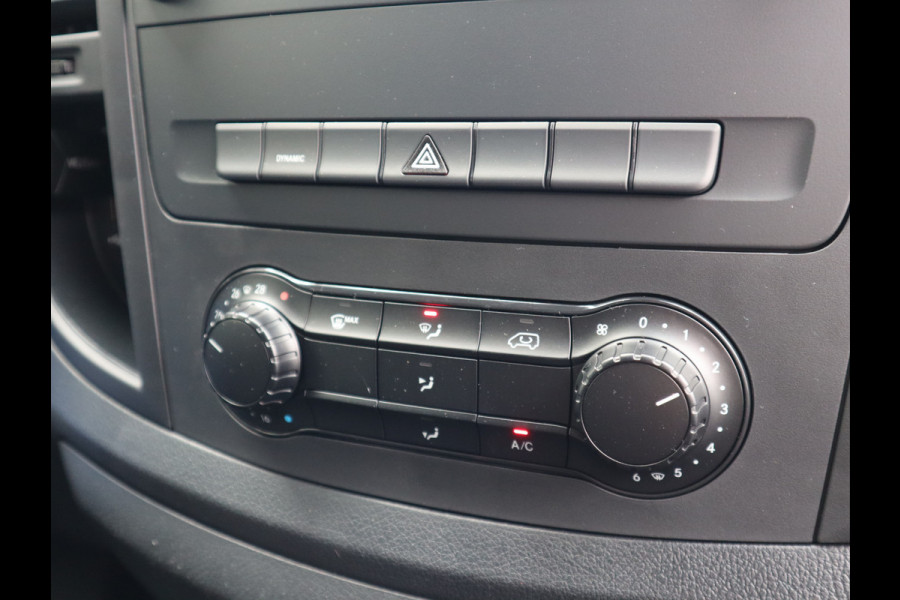 Mercedes-Benz eVito 112 66 kWh SoH 97,6 % AC + DC Snelladen L2 Lang - LM - Camera - 3 Zits - Betimmerd