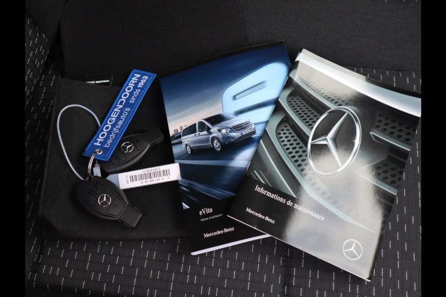 Mercedes-Benz eVito 112 66 kWh SoH 97,6 % AC + DC Snelladen L2 Lang - LM - Camera - 3 Zits - Betimmerd