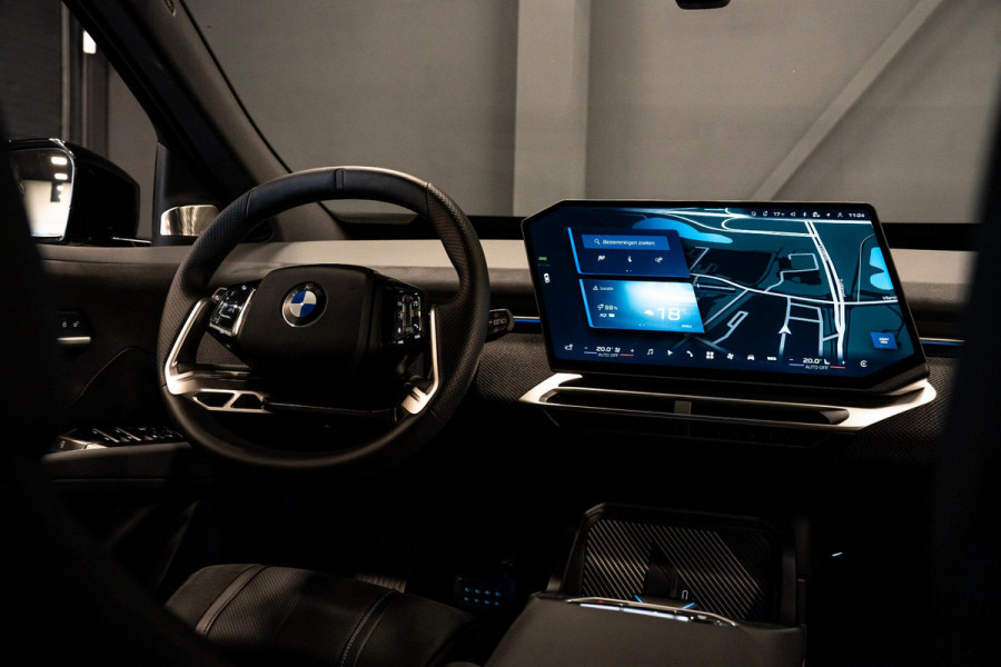 BMW iX3 50 xDrive 113 kWh *Harman-Kardon / HUD / Memory / BMW Panoramic vision / Surround-view*