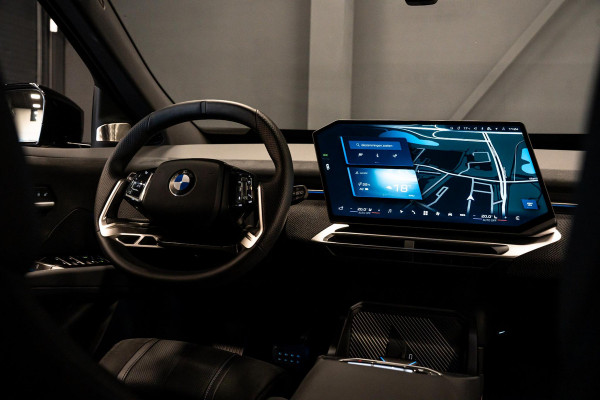 BMW iX3 50 xDrive 113 kWh *Harman-Kardon / HUD / Memory / BMW Panoramic vision / Surround-view*