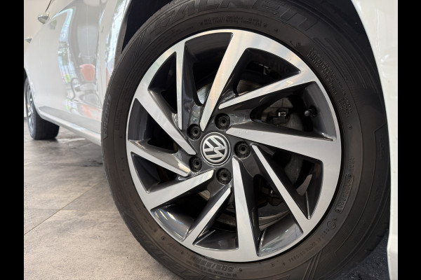 Volkswagen Golf Variant 1.5 TSI Highline Panoramadak Navigatie Adaptive-Cruise
