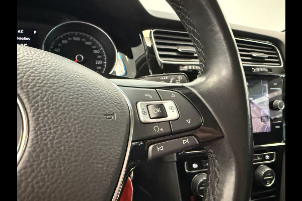 Volkswagen Golf Variant 1.5 TSI Highline Panoramadak Navigatie Adaptive-Cruise