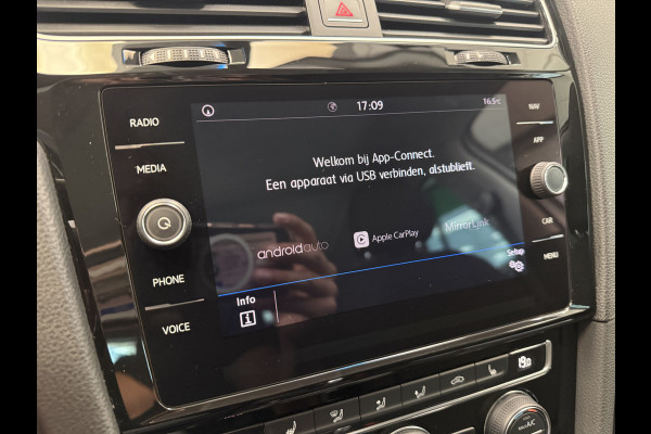 Volkswagen Golf Variant 1.5 TSI Highline Panoramadak Navigatie Adaptive-Cruise