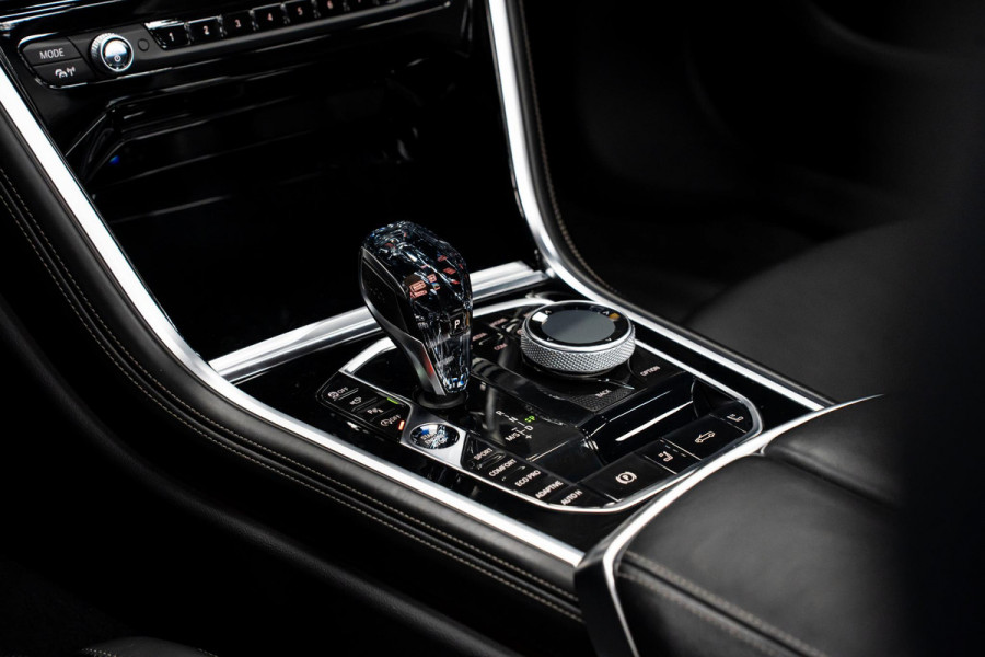 BMW 8 Serie 840d xDrive High Executive *M-Sport / Bowers & Wilkins / Actieve-Besturing / Stoelventilatie / Soft-Close / Standverwarming / Memory*