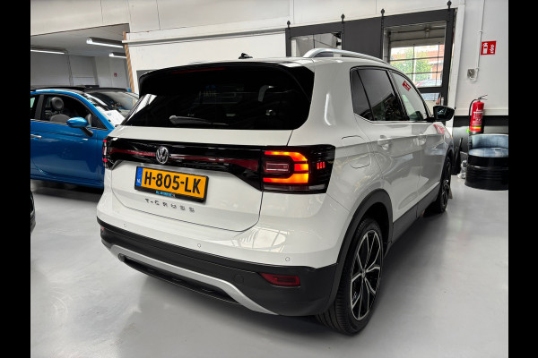 Volkswagen T-Cross 1.0 TSI Style / Navigatie / Stoelverwarming