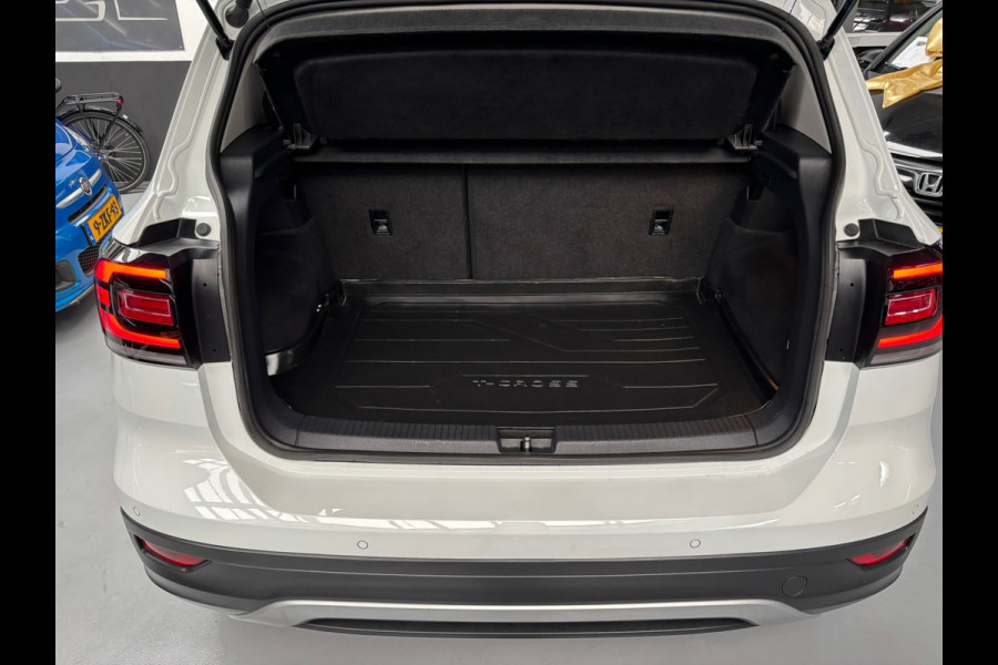 Volkswagen T-Cross 1.0 TSI Style / Navigatie / Stoelverwarming