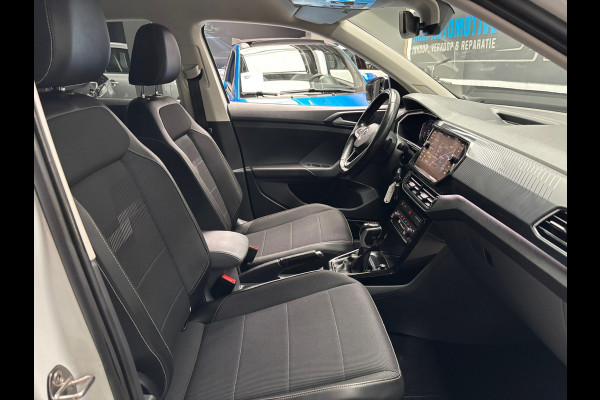 Volkswagen T-Cross 1.0 TSI Style / Navigatie / Stoelverwarming