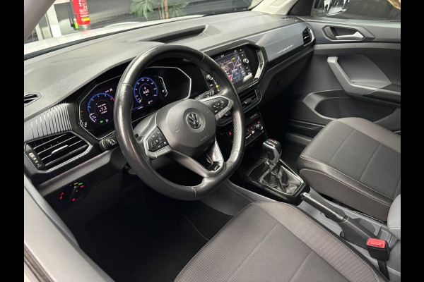 Volkswagen T-Cross 1.0 TSI Style / Navigatie / Stoelverwarming