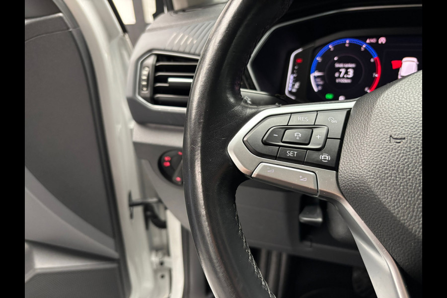 Volkswagen T-Cross 1.0 TSI Style / Navigatie / Stoelverwarming