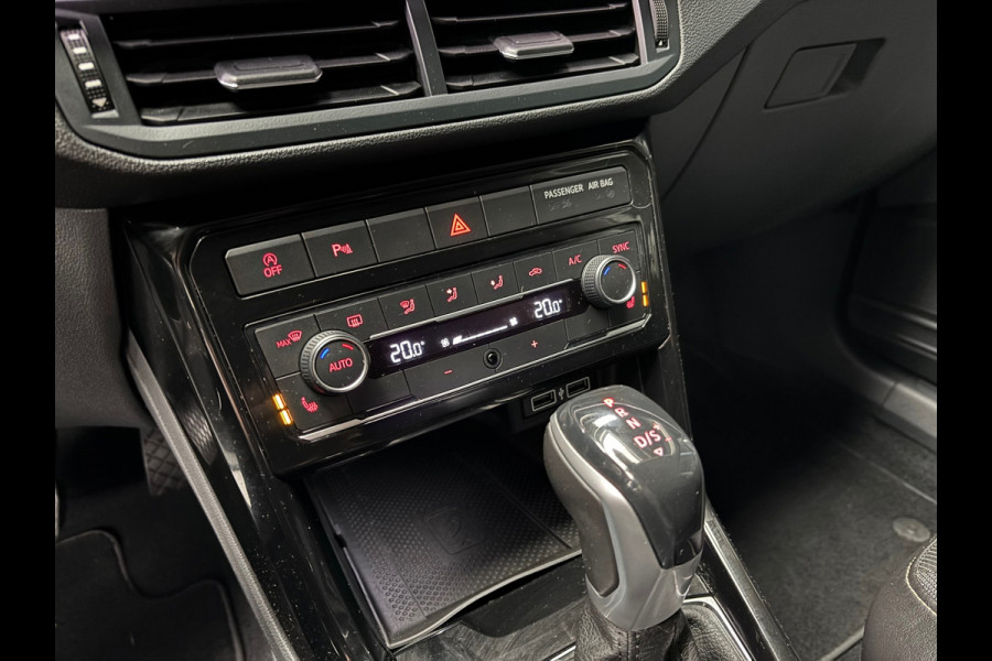 Volkswagen T-Cross 1.0 TSI Style / Navigatie / Stoelverwarming