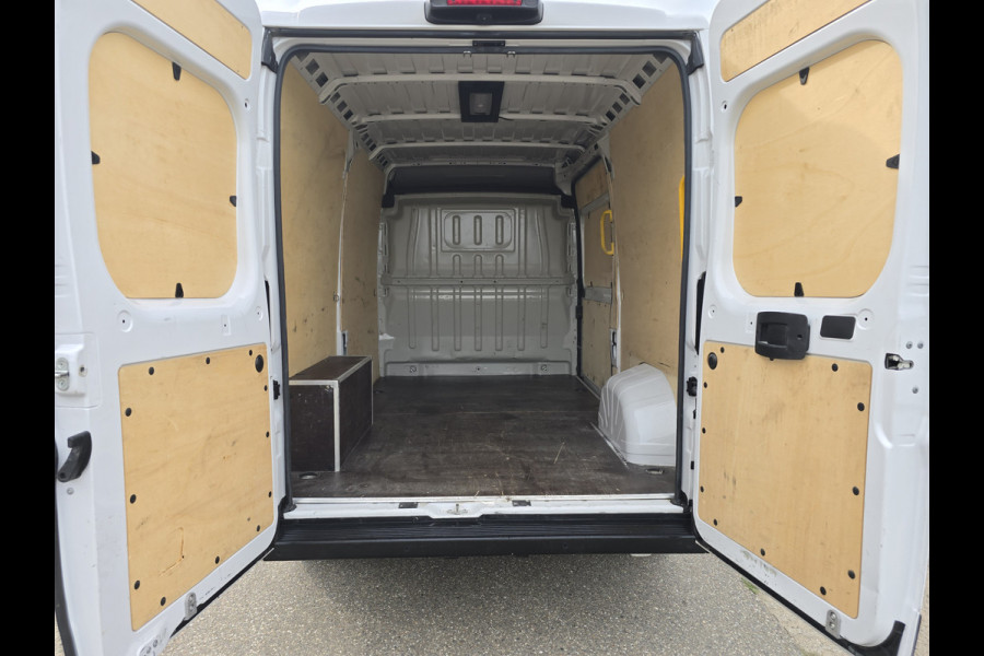 Fiat Ducato 2.2 MultiJet L2H2 3.5T - 140 Pk - Euro 6 - Groot Scherm - Navi - ParkeerCamera