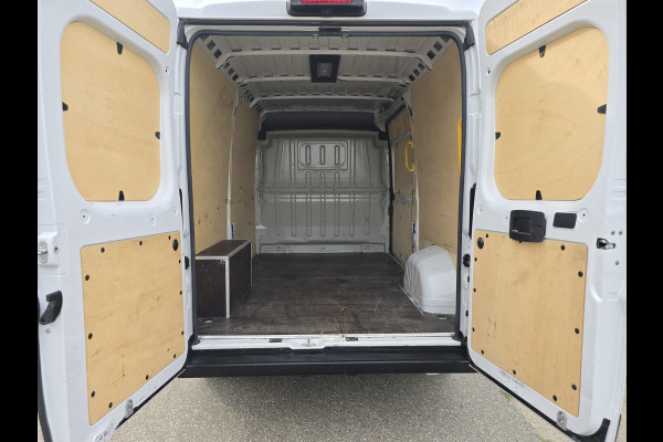 Fiat Ducato 2.2 MultiJet L2H2 3.5T - 140 Pk - Euro 6 - Groot Scherm - Navi - ParkeerCamera