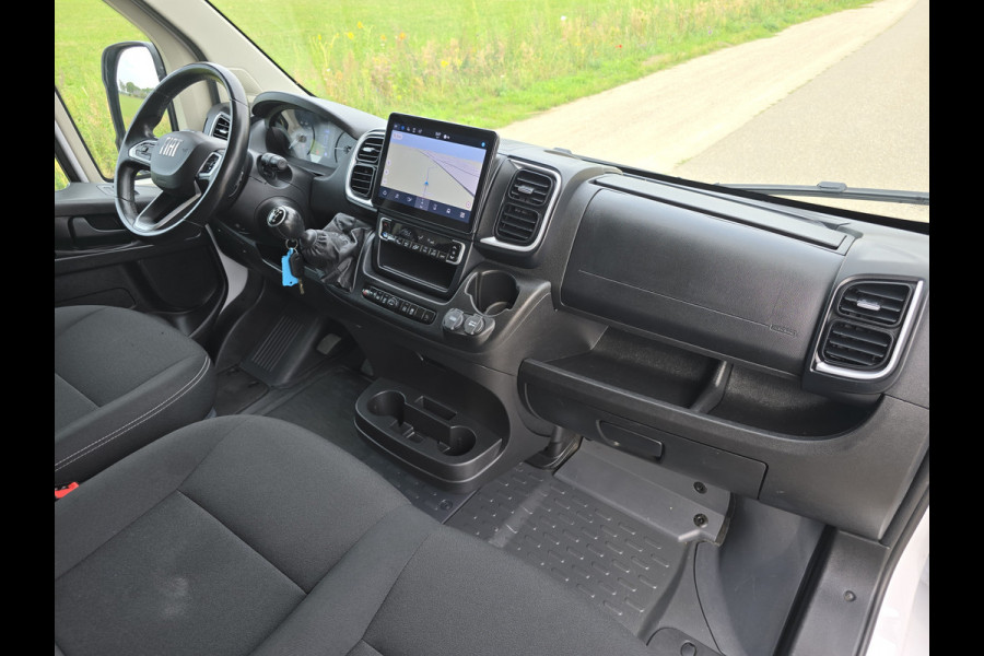 Fiat Ducato 2.2 MultiJet L2H2 3.5T - 140 Pk - Euro 6 - Groot Scherm - Navi - ParkeerCamera