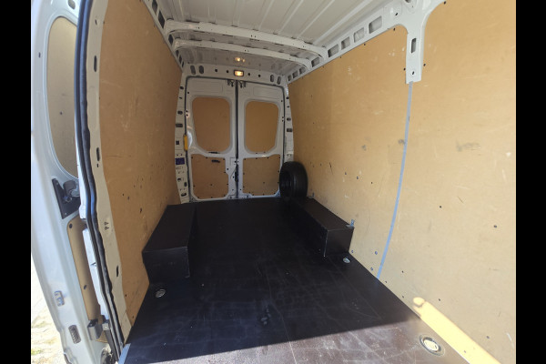 Iveco Daily 35S14V 2.3 352L H2 - 140 Pk - Euro 6 - Airco - Cruise Control