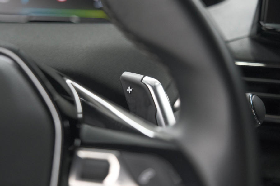 Peugeot 3008 1.6 HYbrid 225 Allure | Camera | Dodehoekdetectie | Apple Carplay | Navigatie