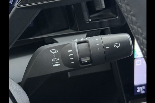 Renault Mégane E-Tech EV60 Warmtepomp Stoel+Stuurverwarming Adap.Cruise Google®-Maps Navi Camera Ecc Optimum Charge Business Ed. Evolution Keyless Apple Carplay/Android Auto Bluetooth LMV Led Pdc Isofix Lane Assist Regen-Lichtsensor Dealeronderhouden Origineel Nederlandse Auto