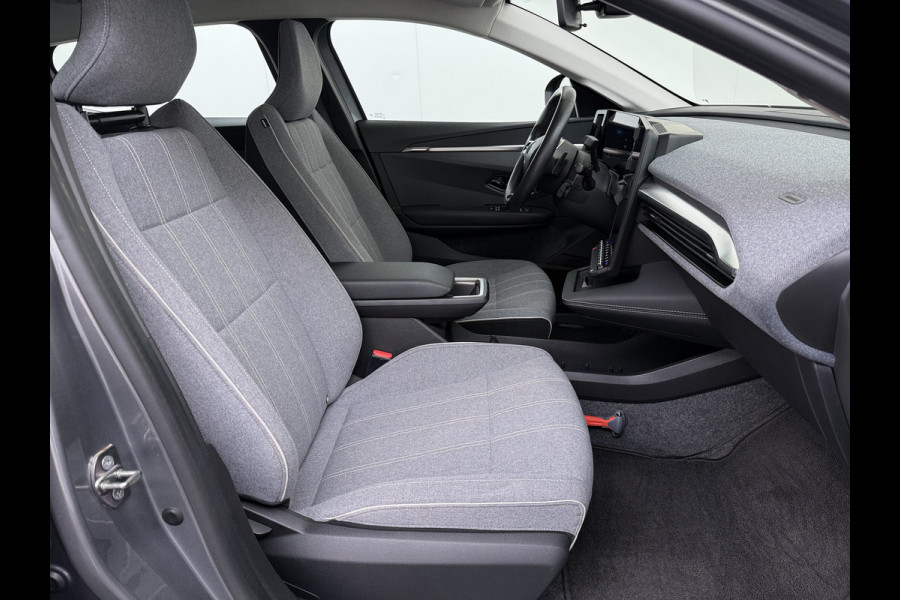 Renault Mégane E-Tech EV60 Warmtepomp Stoel+Stuurverwarming Adap.Cruise Google®-Maps Navi Camera Ecc Optimum Charge Business Ed. Evolution Keyless Apple Carplay/Android Auto Bluetooth LMV Led Pdc Isofix Lane Assist Regen-Lichtsensor Dealeronderhouden Origineel Nederlandse Auto