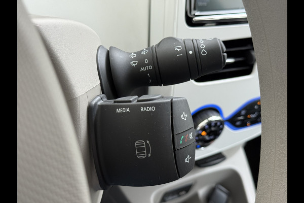 Renault ZOE R90 Life 41kWh Eigen Accu SOH 91% Apple Carplay Android Auto Navi Ecc Keyless Cruise Control Pdc Regen-Lichtsensor Isofix Led Voicecontrol 1e Eigenaar Dealeronderhouden Origineel Nederlandse Auto