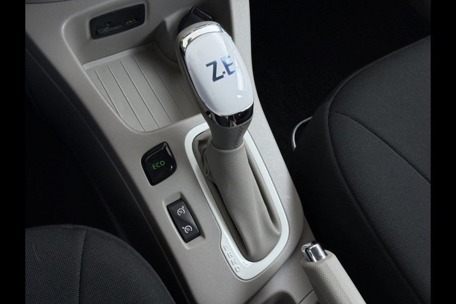 Renault ZOE R90 Life 41kWh Eigen Accu SOH 91% Apple Carplay Android Auto Navi Ecc Keyless Cruise Control Pdc Regen-Lichtsensor Isofix Led Voicecontrol 1e Eigenaar Dealeronderhouden Origineel Nederlandse Auto
