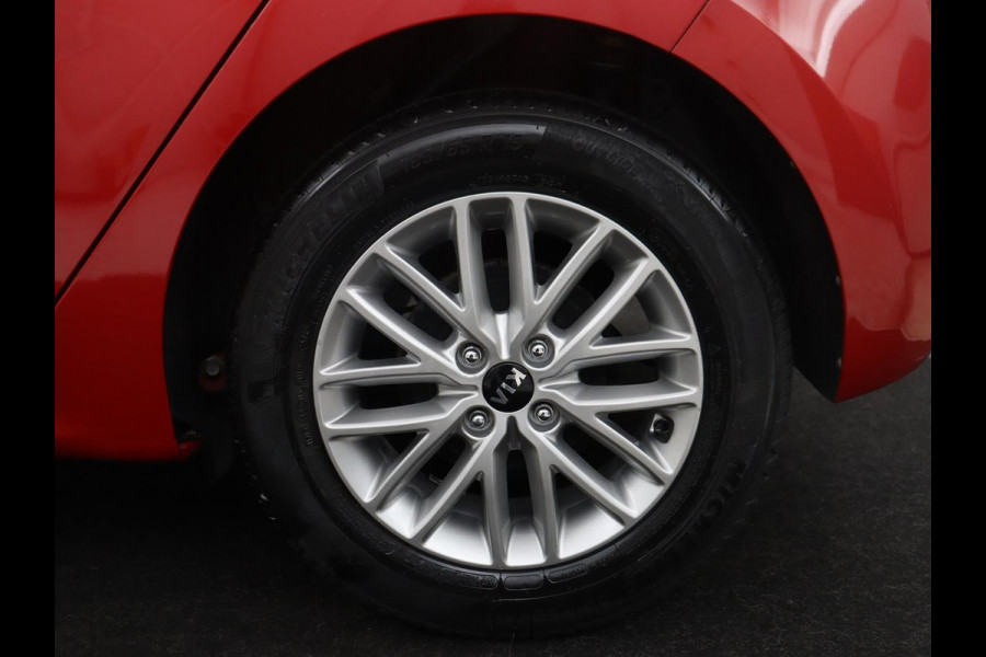 Kia Rio 1.0 TGDI DynamicLine | Carplay | Camera | Full LED | Cruise control | Navigatie | Lichtmetaal 15 '' | Full LED | DAB |