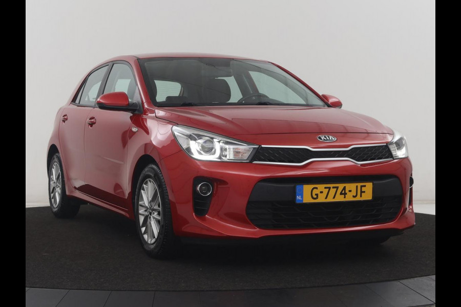 Kia Rio 1.0 TGDI DynamicLine | Carplay | Camera | Full LED | Cruise control | Navigatie | Lichtmetaal 15 '' | Full LED | DAB |