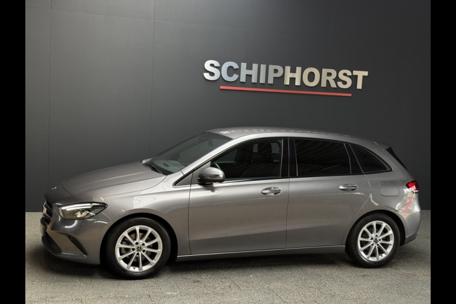 Mercedes-Benz B-Klasse B180 Launch premium Trekhaak 360 camera 32 dkm Nap easy pack