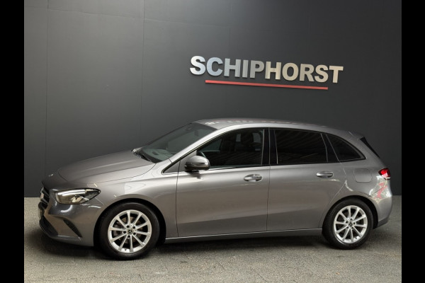 Mercedes-Benz B-Klasse B180 Launch premium Trekhaak 360 camera 32 dkm Nap easy pack