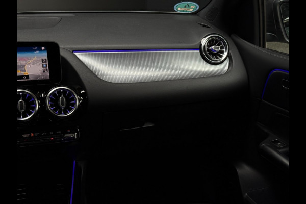 Mercedes-Benz B-Klasse B180 Launch premium Trekhaak 360 camera 32 dkm Nap easy pack
