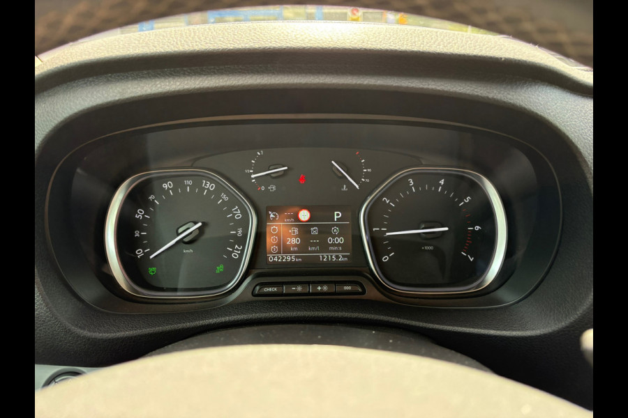 Citroën Jumpy 2.0 BlueHDI 180 XL Driver AUTOMAAT (RIJKLAARPRIJS/BOVAG)