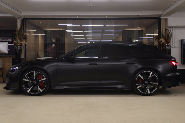 Audi RS6 Avant RS TFSI quattro Dynamic+ /CERAMIC/PANO/360/SOFTC/BOMVOL