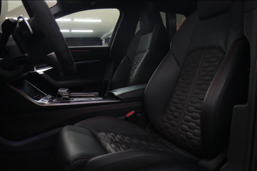 Audi RS6 Avant RS TFSI quattro Dynamic+ /CERAMIC/PANO/360/SOFTC/BOMVOL